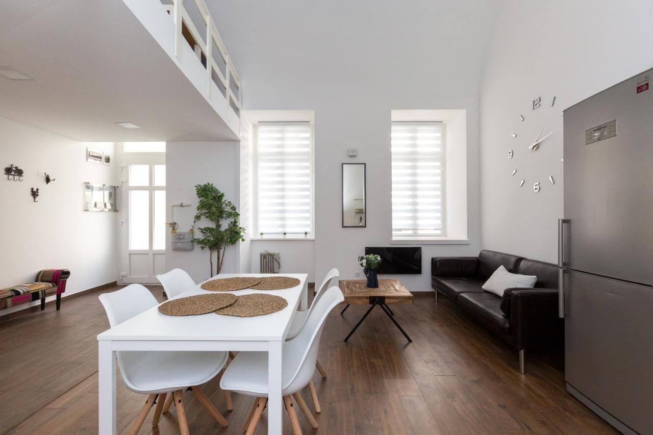 B17 Bajcsy Apartment Budapest Eksteriør billede